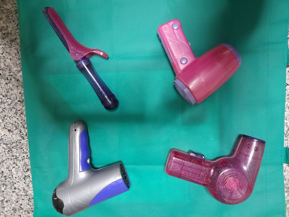 Bonecos e brinquedoa variados