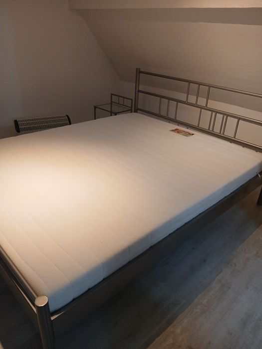 Conjunto quarto de casal com cama de 1,60m