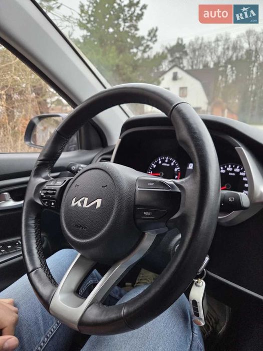 Автомобіль КІА Pio x