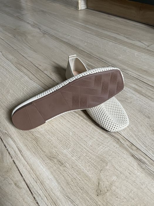 Letnie buty baleriny ecru