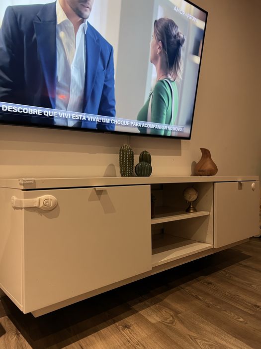 Móvel de tv, como novo