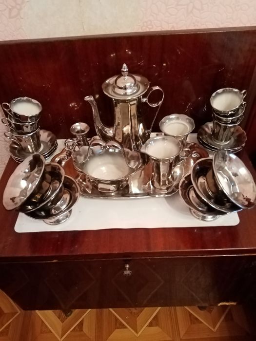 Антикварный кофейный сервиз