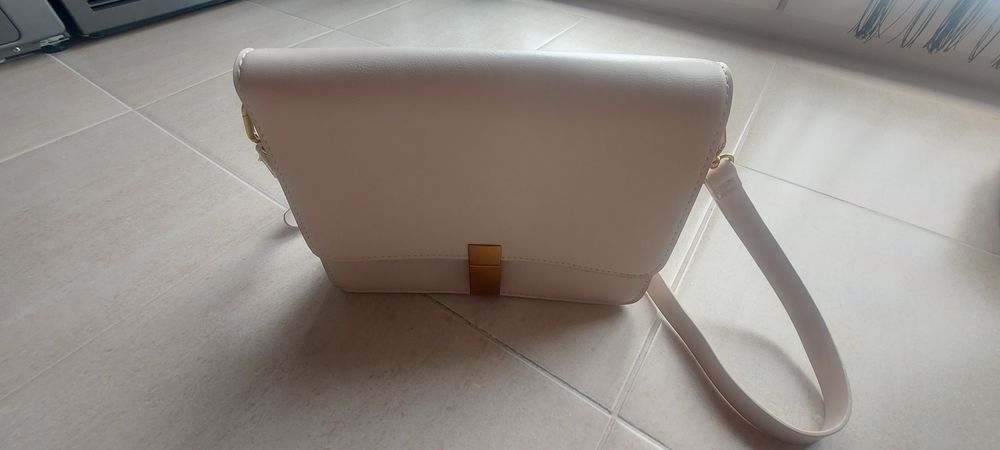 Mala tiracolo Vilanova