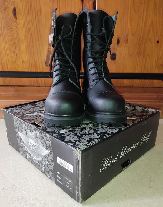 Botas "Hard Leather Stuff"- tipo militar a estrear