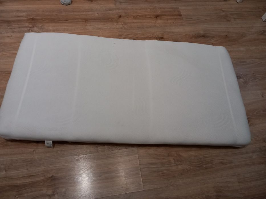 Łóżeczko niemowlęce