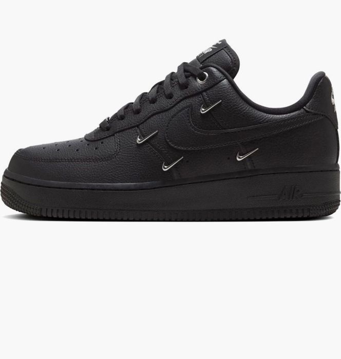 Кросівки жіночі NIKE AIR FORCE 1 BLACK HQ1180-001