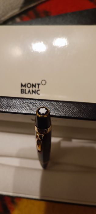 Caneta esferográfica Montblanc Boheme Rouge vintage com detalhes em ou
