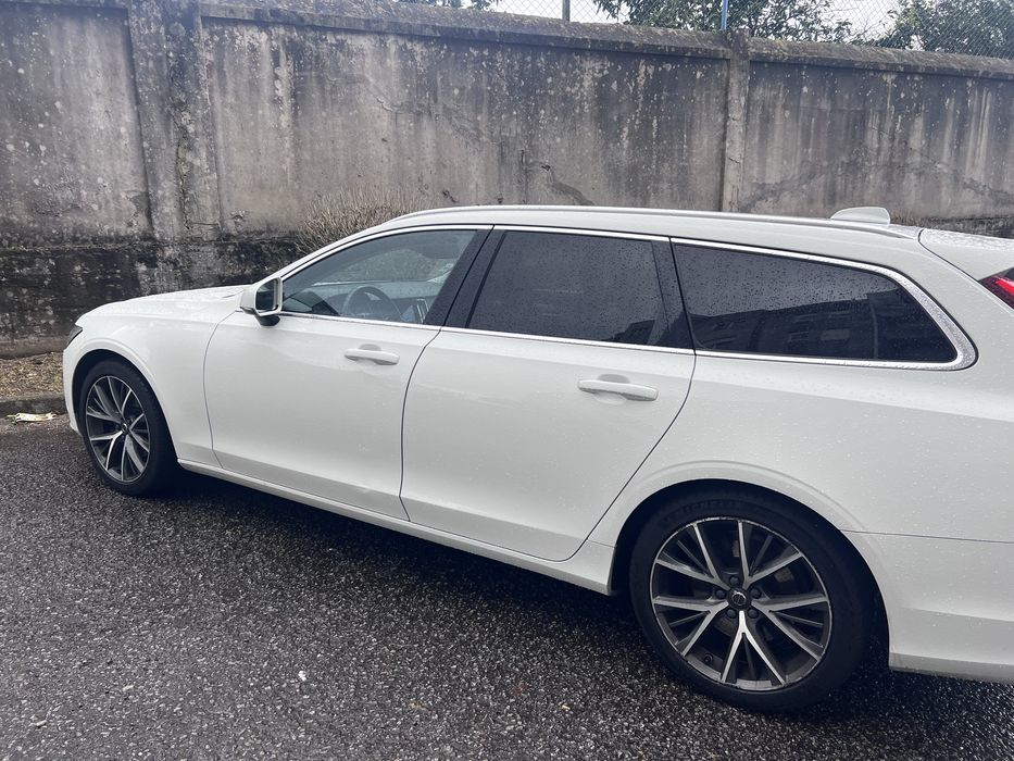 Volvo V90 2.0D  D4 190cv Momentum Geartronic