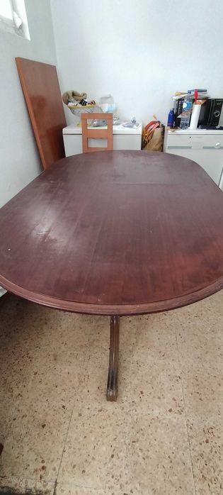 Antique table in good condition64563866208770121