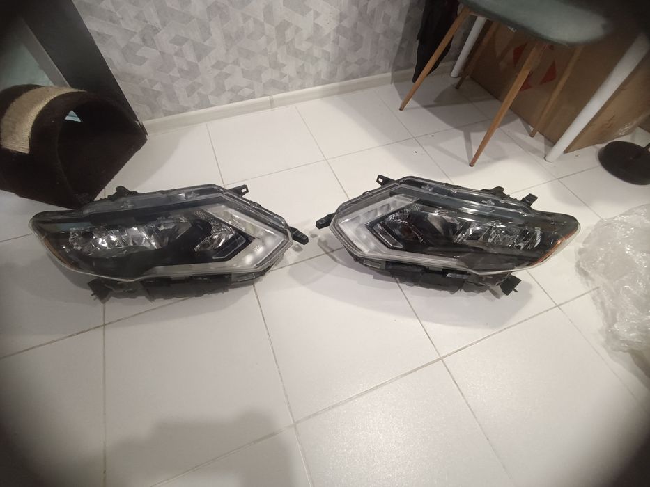 Фары нисан Rague