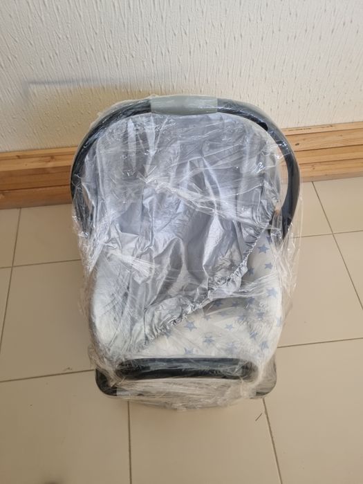 Ovinho bebé +carrinho+base auto chico