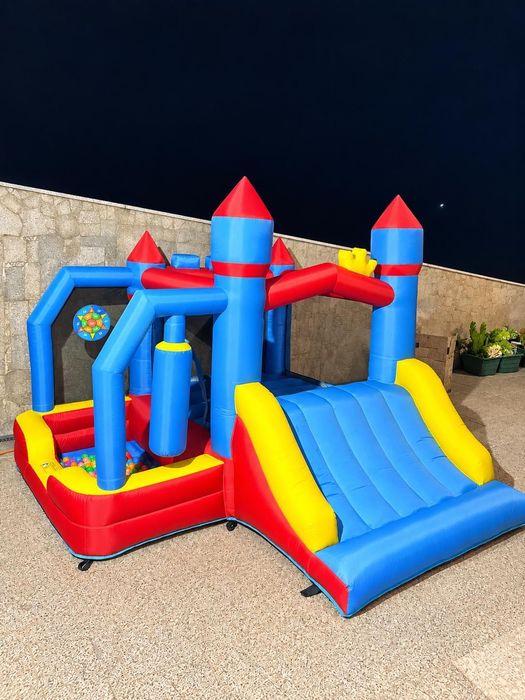 Alugo insuflável para festas 50€