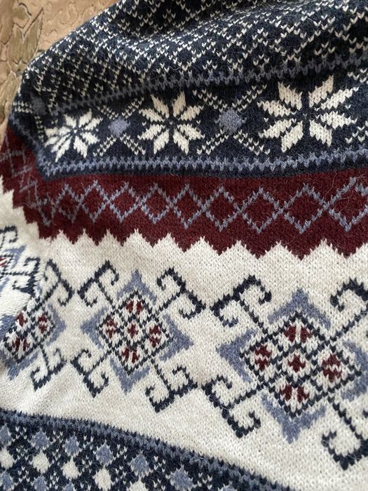 Вʼязаний светр