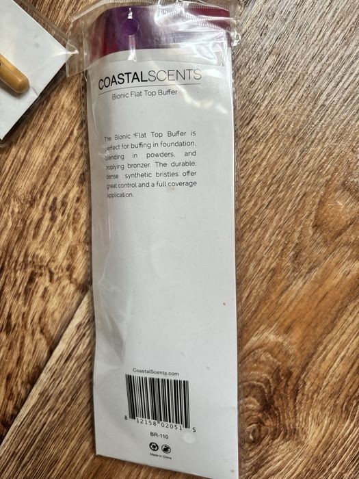Пензель для основи bionic flat top buffer Coastal scents