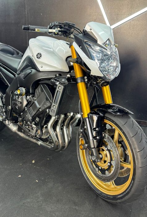 Yamaha FZ8 - Imaculada