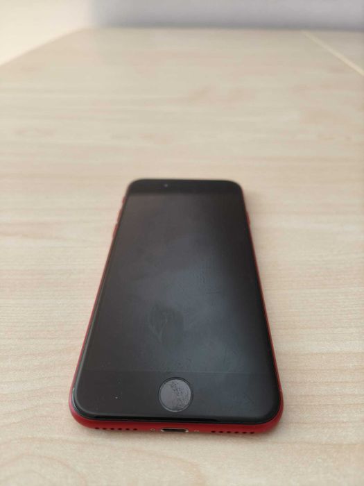 Telefon Iphone SE RED