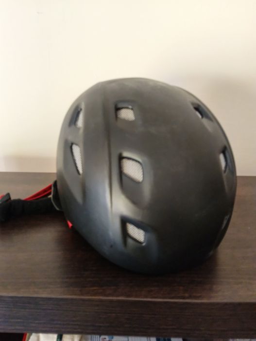 Kask narciarski dziecięcy