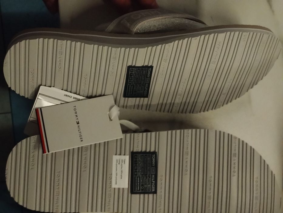 Tommy Hilfiger klapki