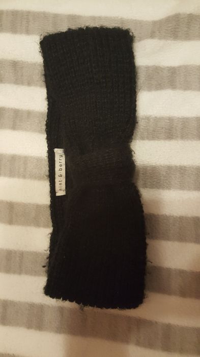 Opaska z wełny czarna