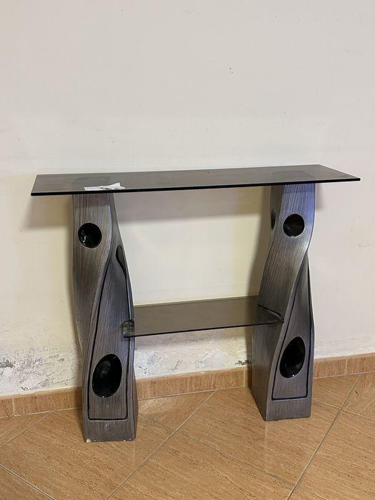 Mesa de centro com tampao vidro