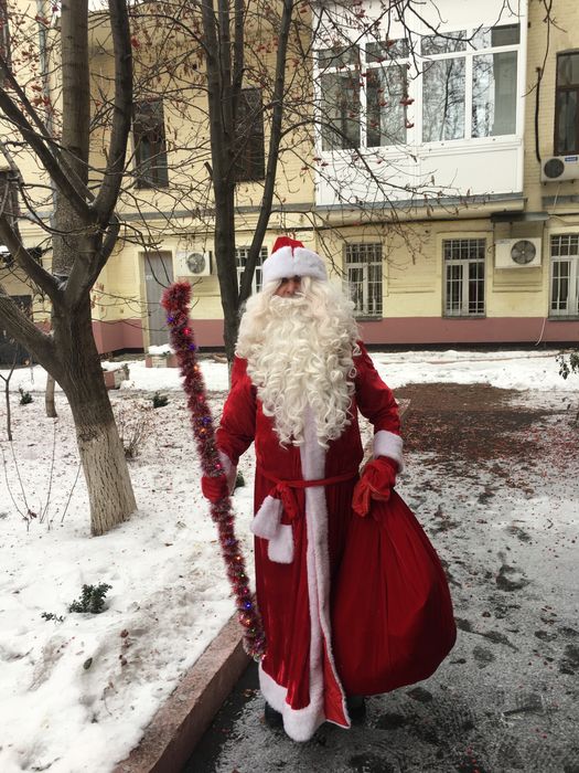 Продам костюм Дед мороза и снегурочки