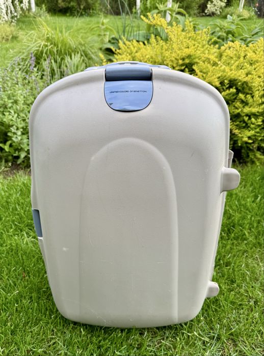 Walizka kabinowa Benetton