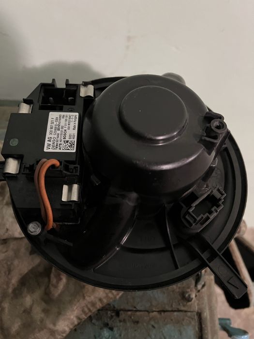 Моторчик  пічки / вентилятор  Passat B7 10-15 USA