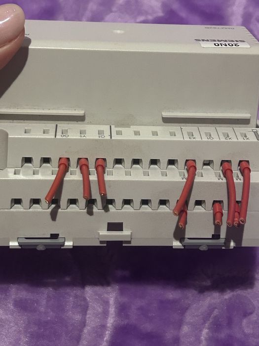 Moduł rozrzerzający Siemens RMZ782B Synco 700 z demontażu