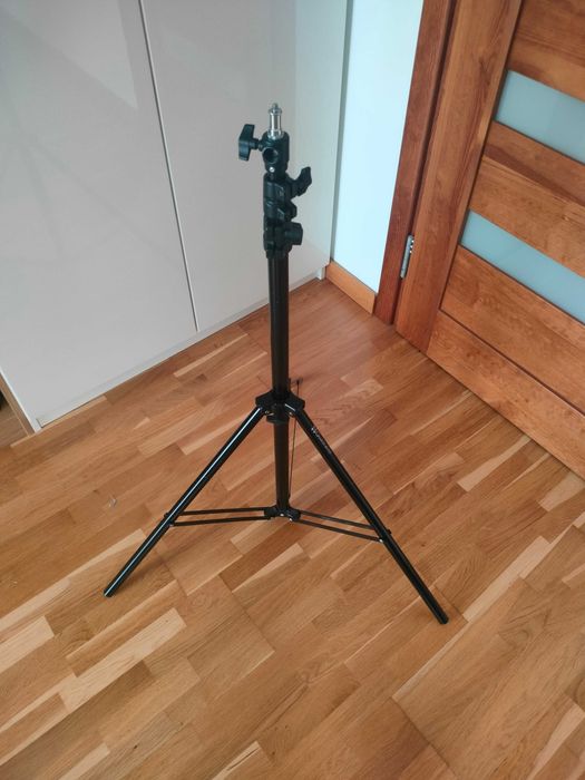 Statyw studyjny foto Quadralite 225 cm