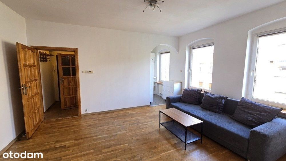 Przestronne 2 pokoje w centrum!