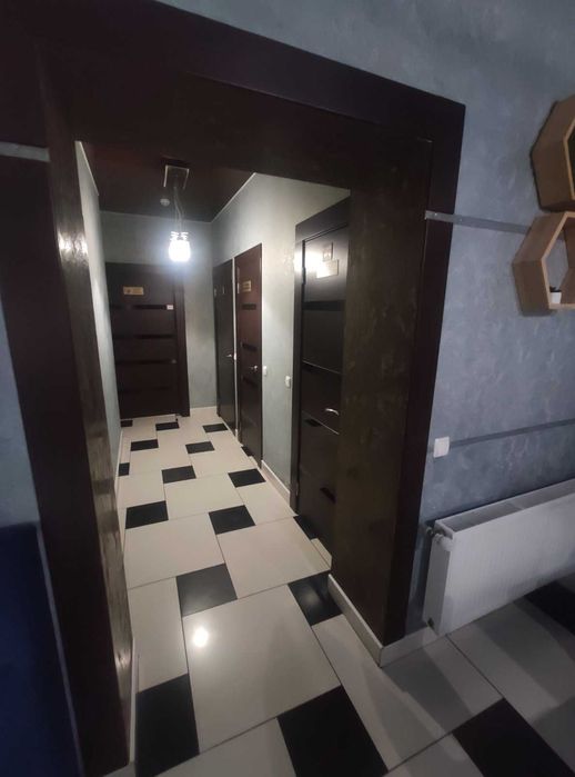 Оренда або продаж  фасадного приміщення в центрі Городенки, власник