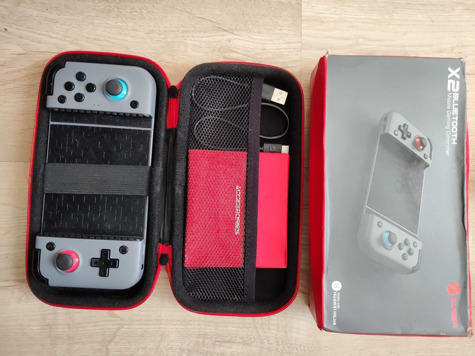 Pady PS4 Nintendo switch pad uniwersalny i game sir X2 bt