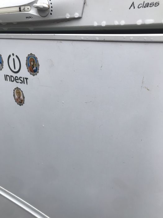 Компресор холодильника Indesit