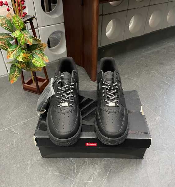 Buty Air force 1 Supreme Czarny rozmiar 41 Nowe
