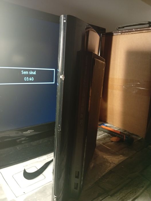 Ps3 Super Slim 1Tb Com leitor de discos estragado