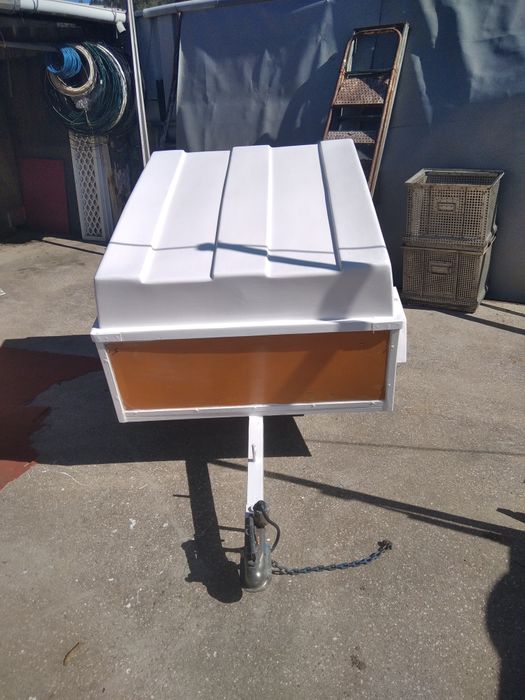 Rulote para cães em fibra de vidro