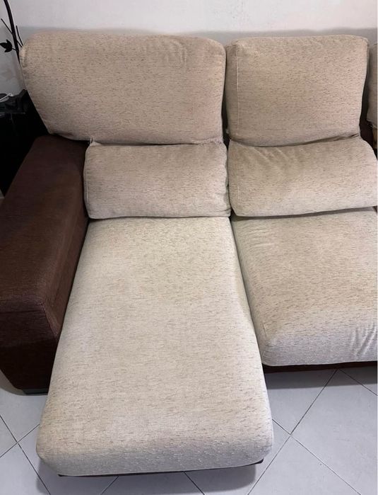 Sofá chaise longue, em bom estado .