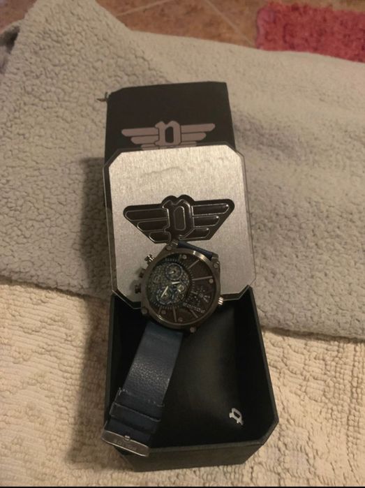 Relógio police sem uso quase nenhum