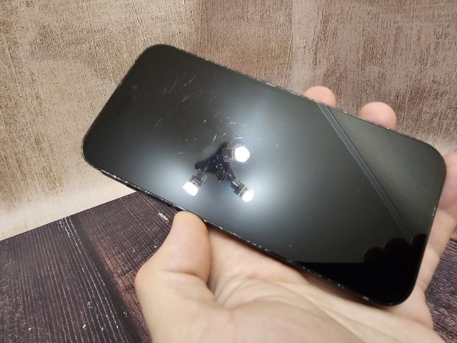 Смартфон Apple iPhone 14 Pro 128Gb Space Black 82% + чохол