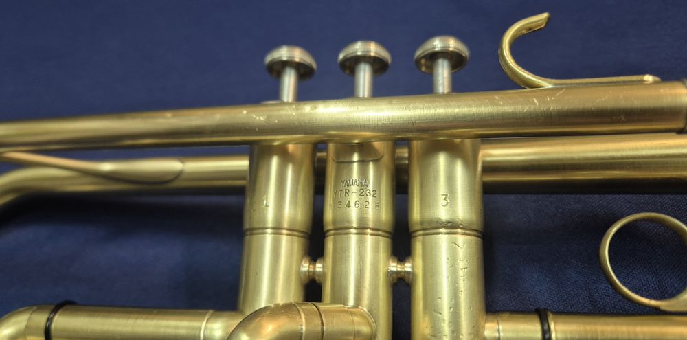 Trąbka Yamaha 232