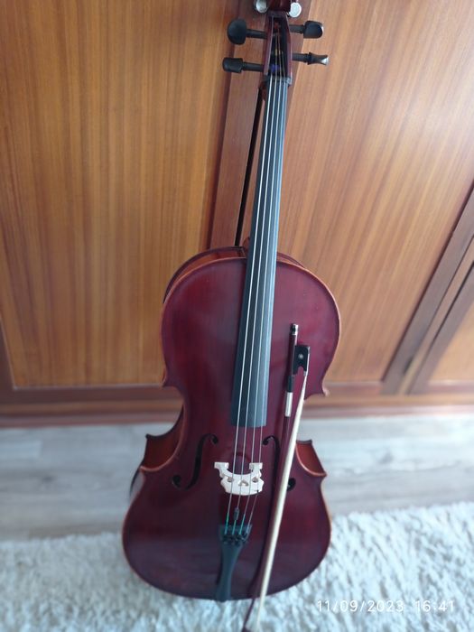 Violoncelo 3/4 + arco + saco de transporte