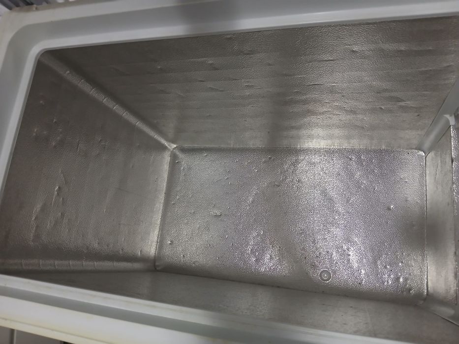 Arca Hotpoint Ariston Modelo ECHAA 375)