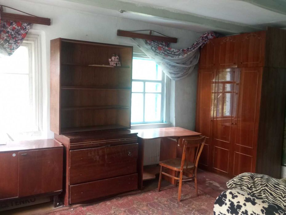 Продам затишний Будинок в центрі села ціна договірна