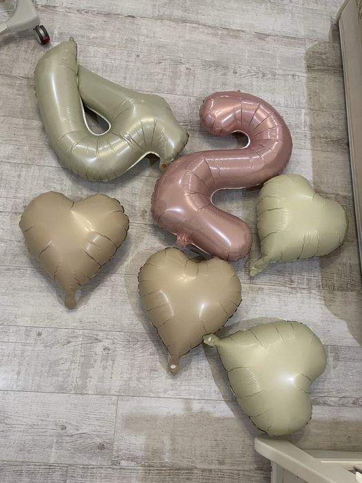 Шары  сердце , цифры 2,4