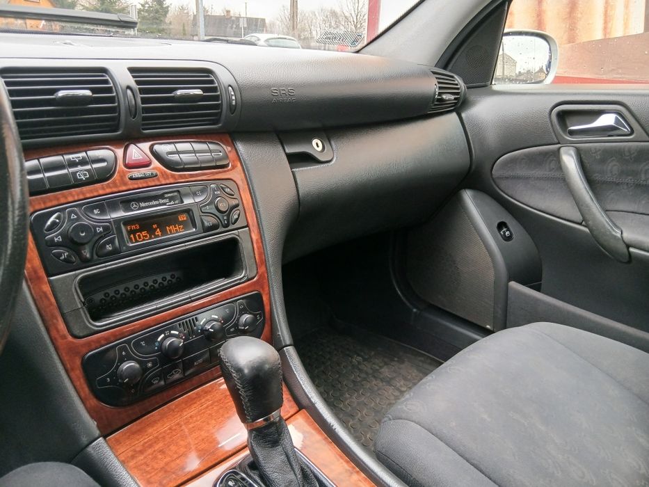 Mercedes-benz C220 kombi automat