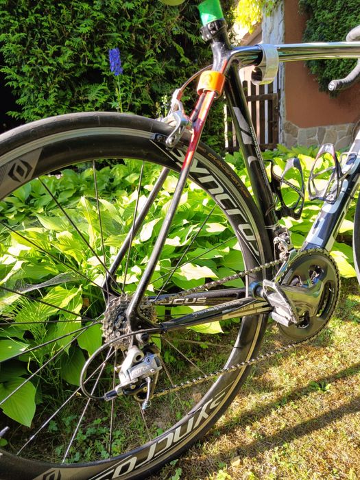 Rower szosowy Focus Izalco 54