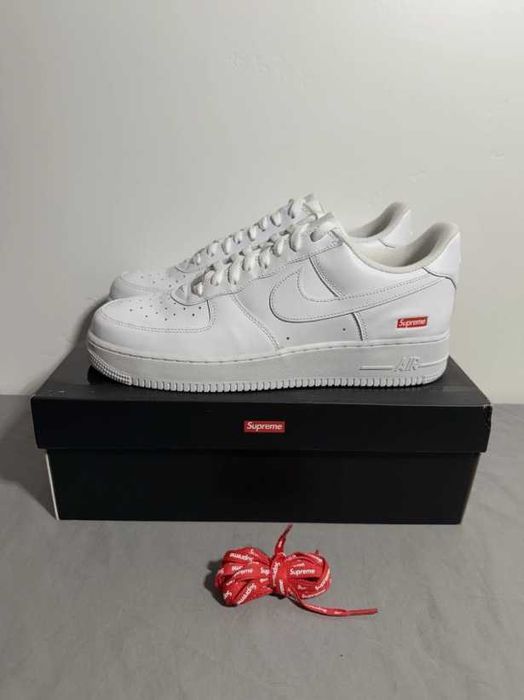 Nike_Air_Force_1_Low_Supreme_White R.45