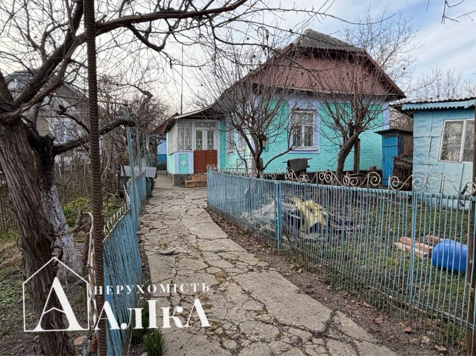 Продам невеликий будинок - Вид 2