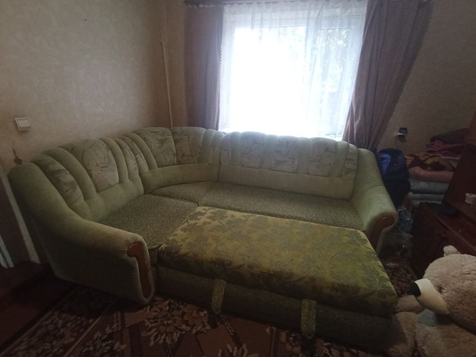 Продам диван уголок