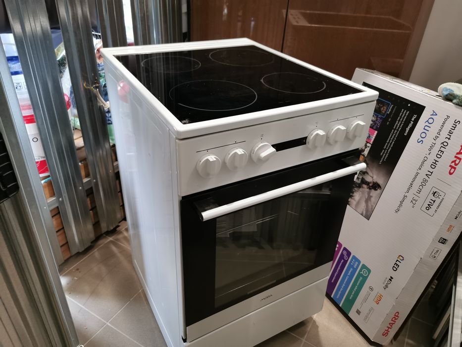 Kuchnia Mora 230V w zestawie.